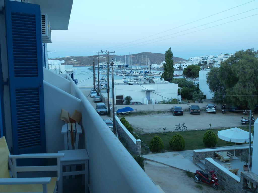 Serifos Beach Hotel Livadi  ภายนอก รูปภาพ