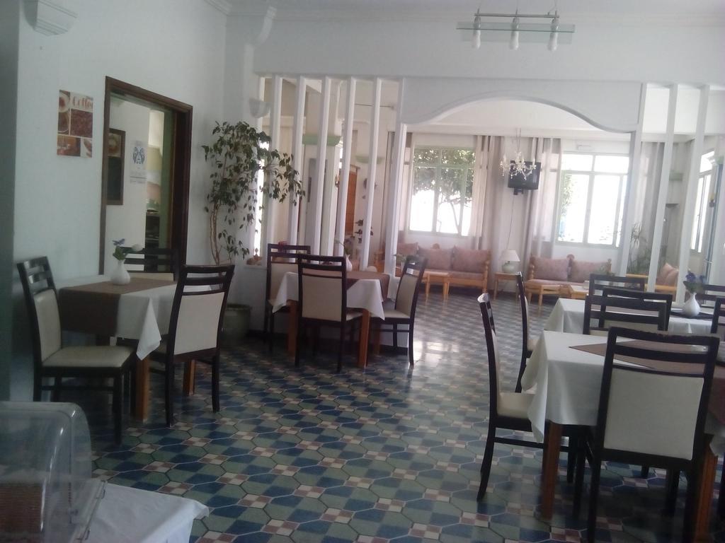 Serifos Beach Hotel Livadi  ภายนอก รูปภาพ