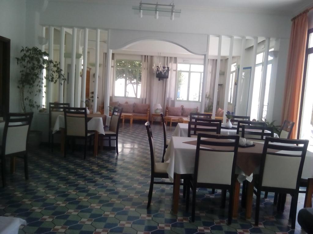 Serifos Beach Hotel Livadi  ภายนอก รูปภาพ