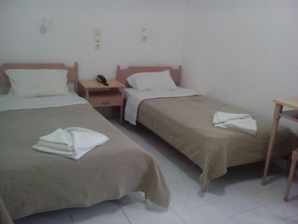 Serifos Beach Hotel Livadi  ภายนอก รูปภาพ