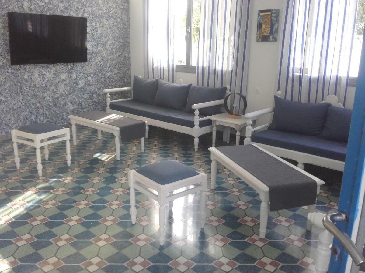 Serifos Beach Hotel Livadi  ภายนอก รูปภาพ